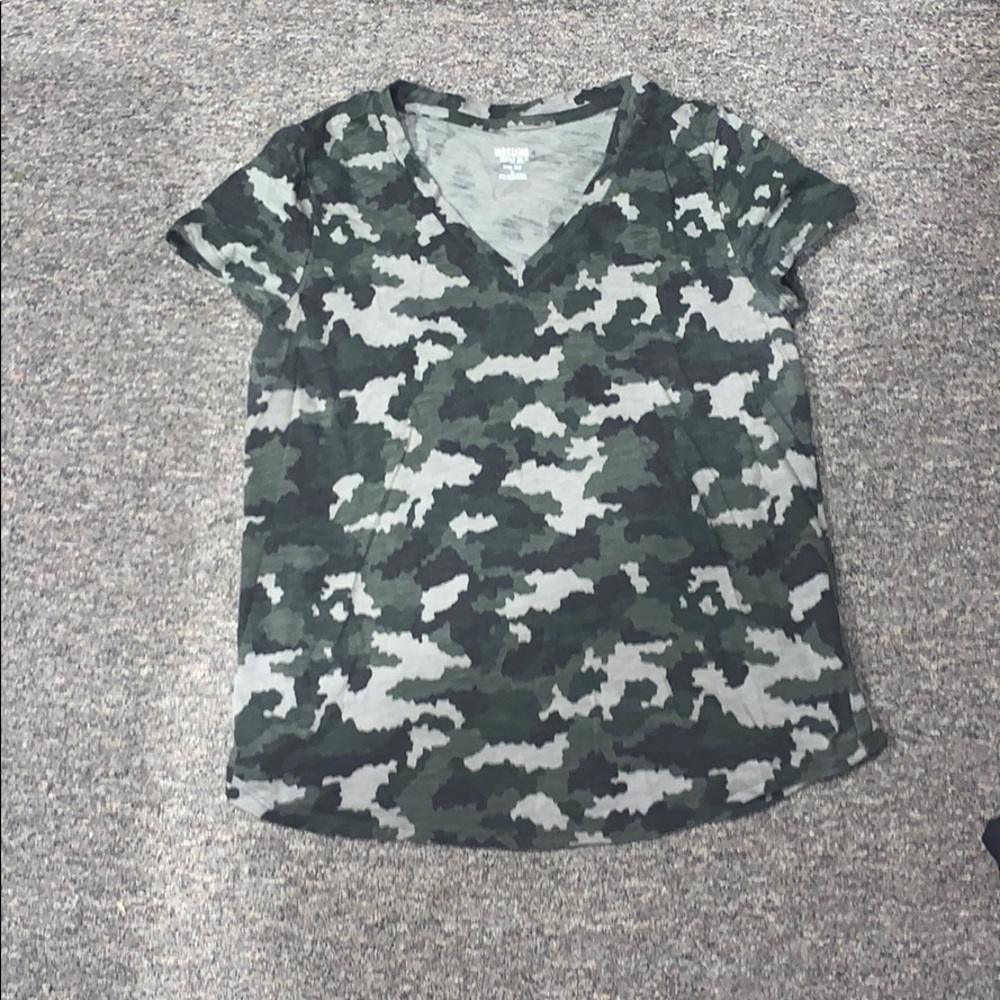 Camo v neck